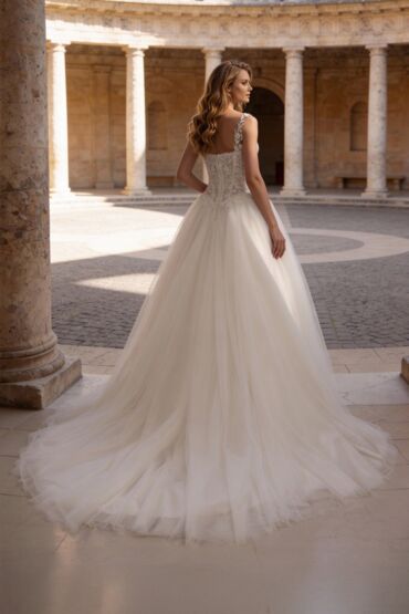 Prinzessin Brautkleid 6500 von Monica Loretti