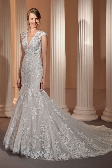 Fit and Flare Brautkleid 1143 von Demetrios