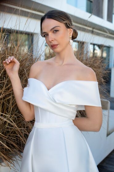 Fit and Flare Brautkleid 10346 von A Bela Noiva