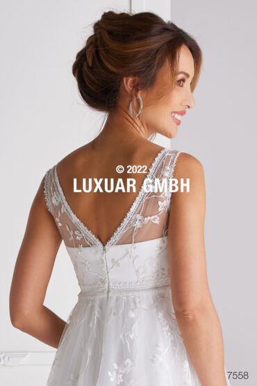 Umstands-Brautkleid 7558 von LUXUAR Magic Brides