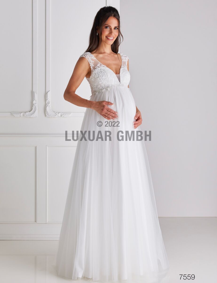 Umstands-Brautkleid 7559 von LUXUAR Magic Brides