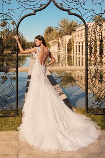 Fit and Flare Brautkleid 1076 von Demetrios