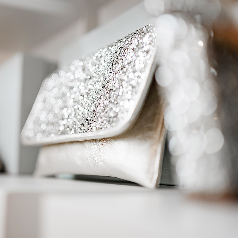 liebenswert Brautmoden bietet Accessoires für Bräute und Bridesmaids Brautmoden-Accessoires